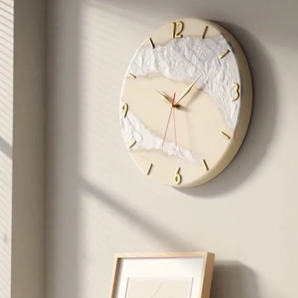 Panorama calligraphique doré sur fond noir - art islamique traditionnel